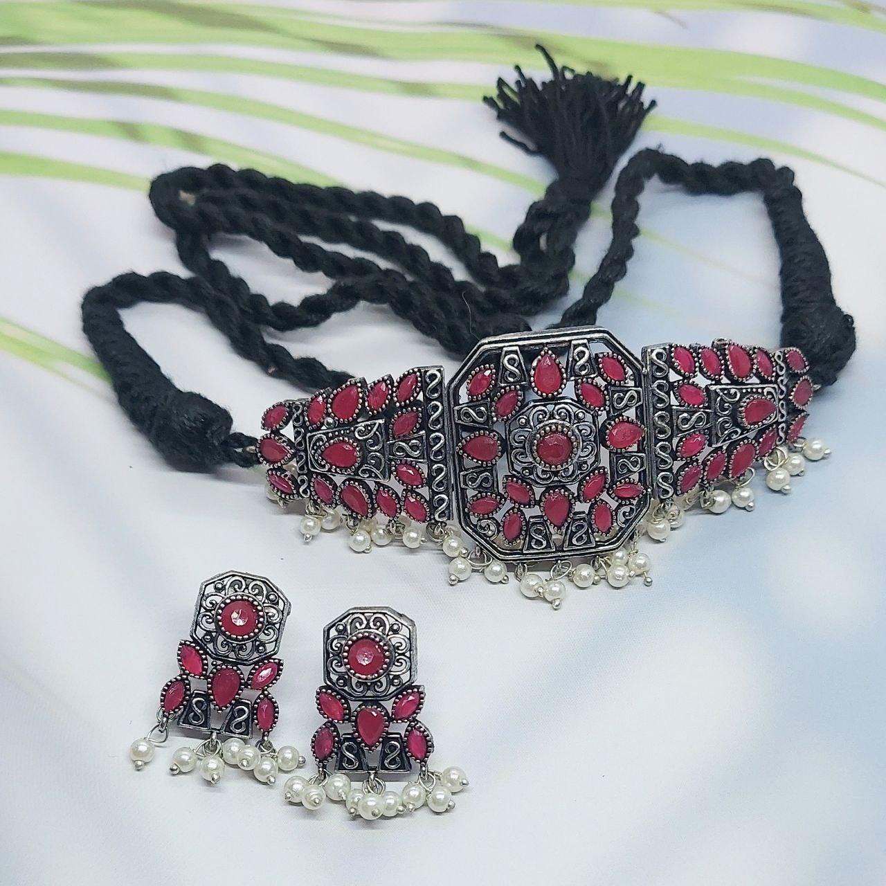 AKIRA- PINK CHOKER - beyouindia