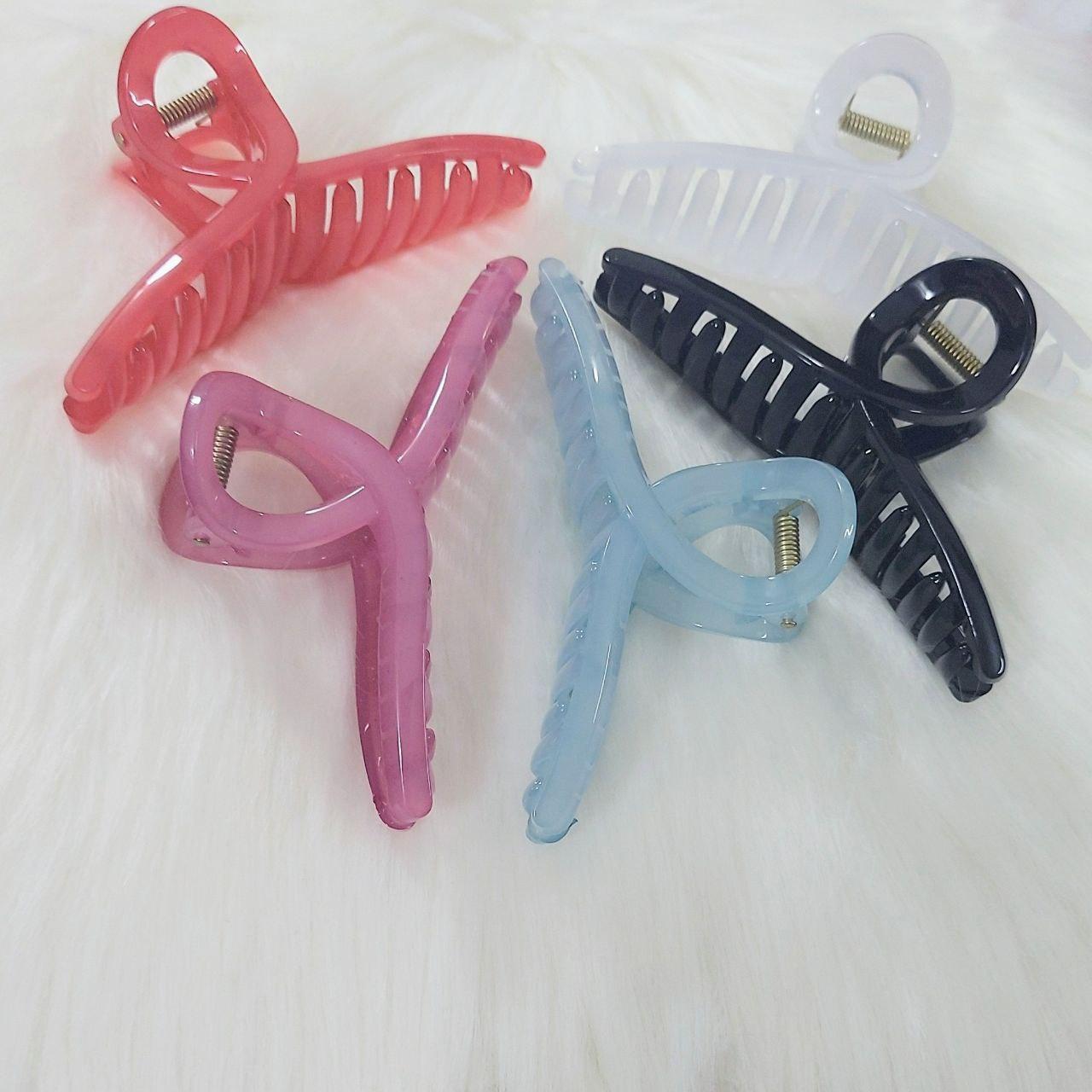 BIG- MULTICOLOURED JAW CLIPS - beyouindia