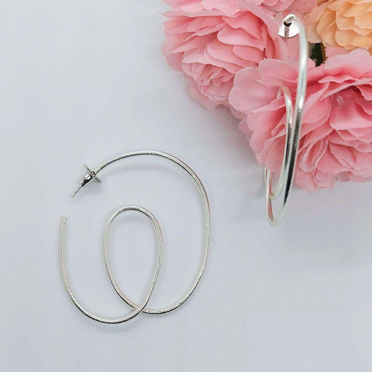 RUHI - SILVERTTONED HOOPS - beyouindia
