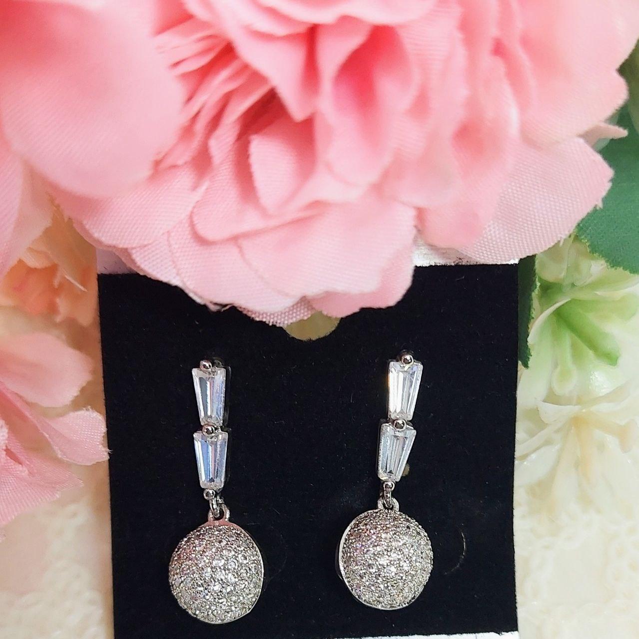 TEAR DROP- CUBIC ZIRCONIA EARRINGS - beyouindia