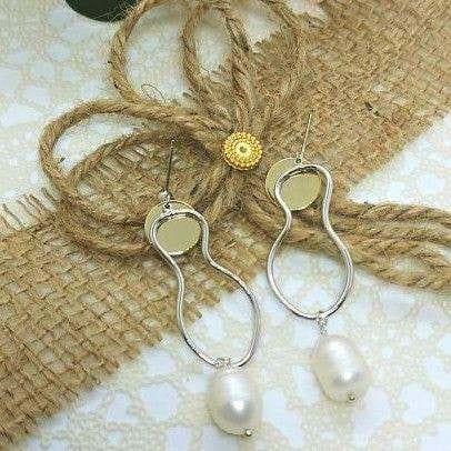 MAHIKA- CULTURED PEARLS EARRINGS - beyouindia