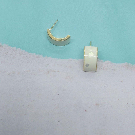 MAHIMA- GOLDPLATED STUDS - beyouindia