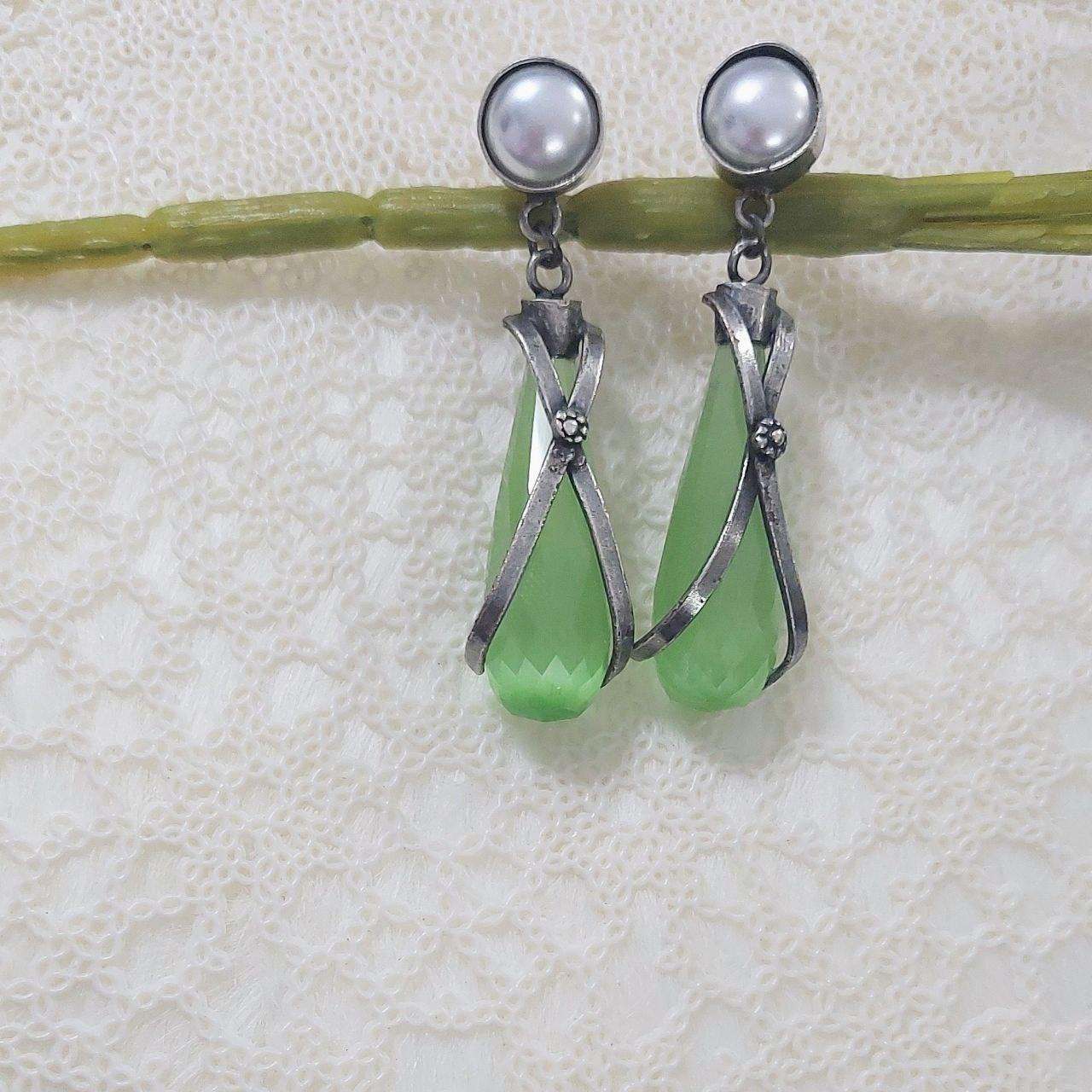 ERUM- GREEN EARRINGS - beyouindia