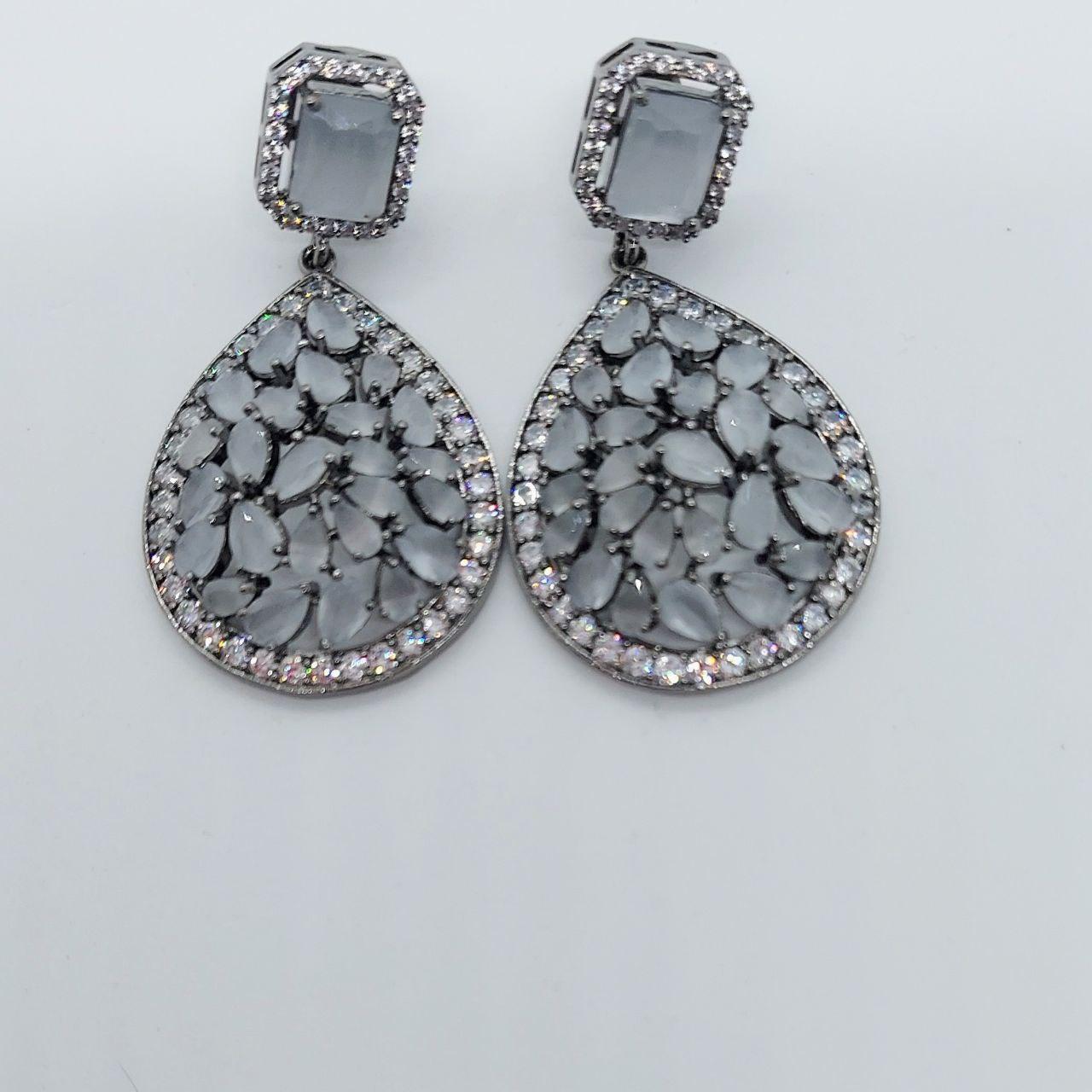 TAHIRA- AMERICAN DIAMOND EARRINGS - beyouindia
