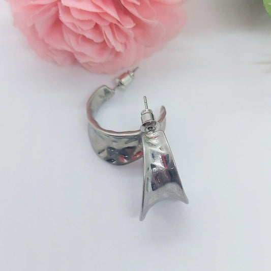 TINA- SILVER HOOPS - beyouindia