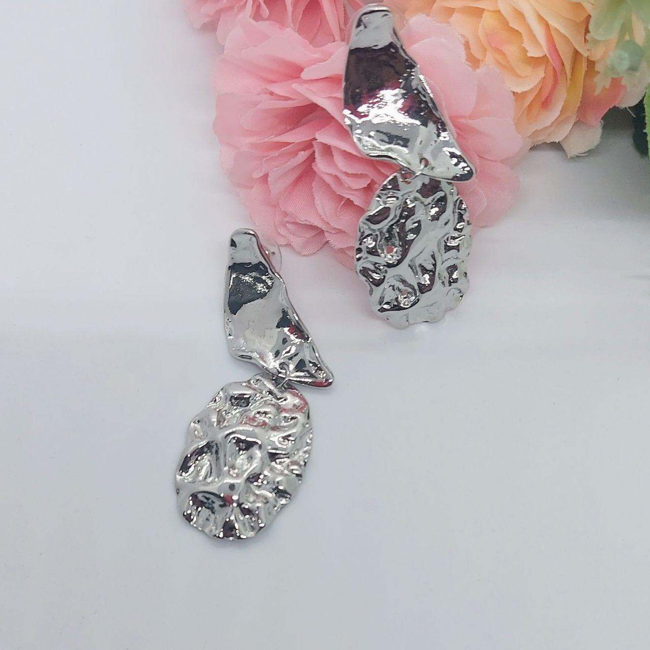 SHIMA- SILVERPLATED CONTEMPORARY EARRINGS - beyouindia