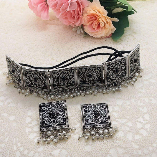 ZEENAT- OXIDISED CHOKER SET - beyouindia